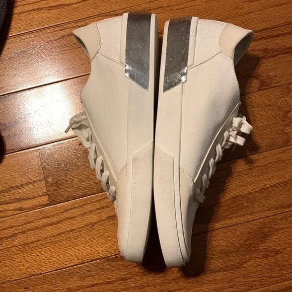 Dolce Vita Zoey sneakers Size 10 NEW. Cream/whiteish - Picture 3 of 8